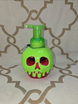 Bath & Body Works Evil Queen Poison Apple Disney Foaming Hand Soap Dispenser