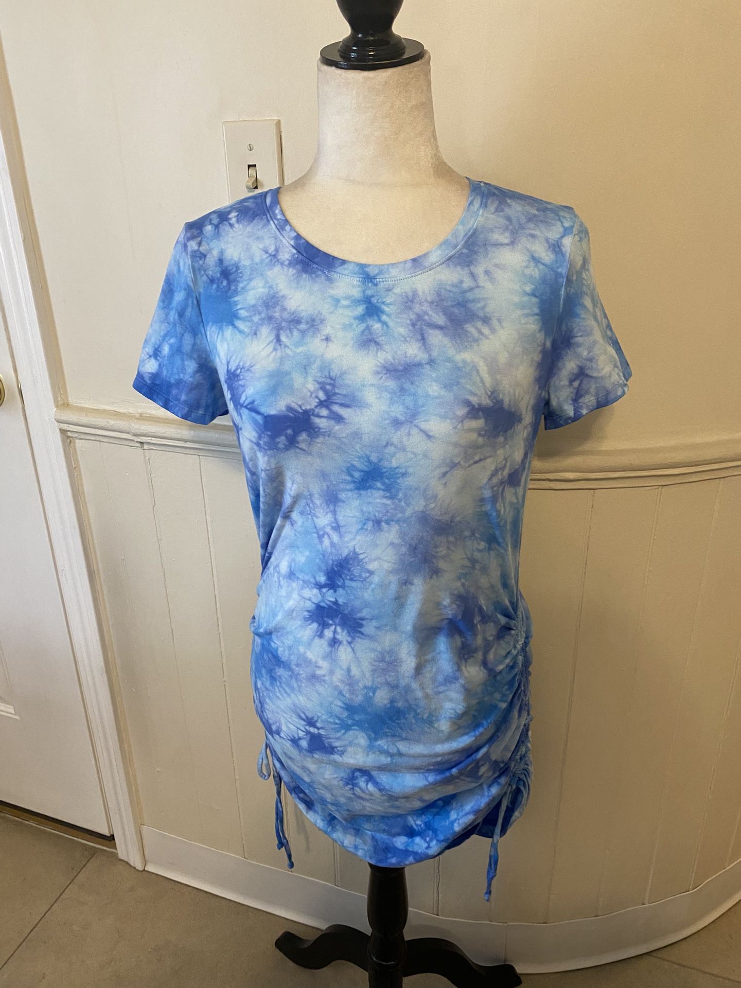 Like New Woman’s Victoria Secret Pink Tie Dye Ruched Tee Shirt Dress Size Medium