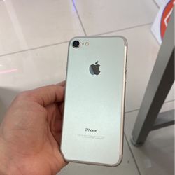 Apple Iphone 7 32GB Unlocked 