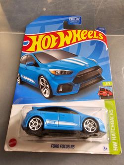 Hot Wheels Ford Focus RS Die-Cast Car