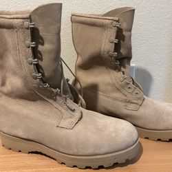 Military Surplus GoreTex Combat Boots, Like New