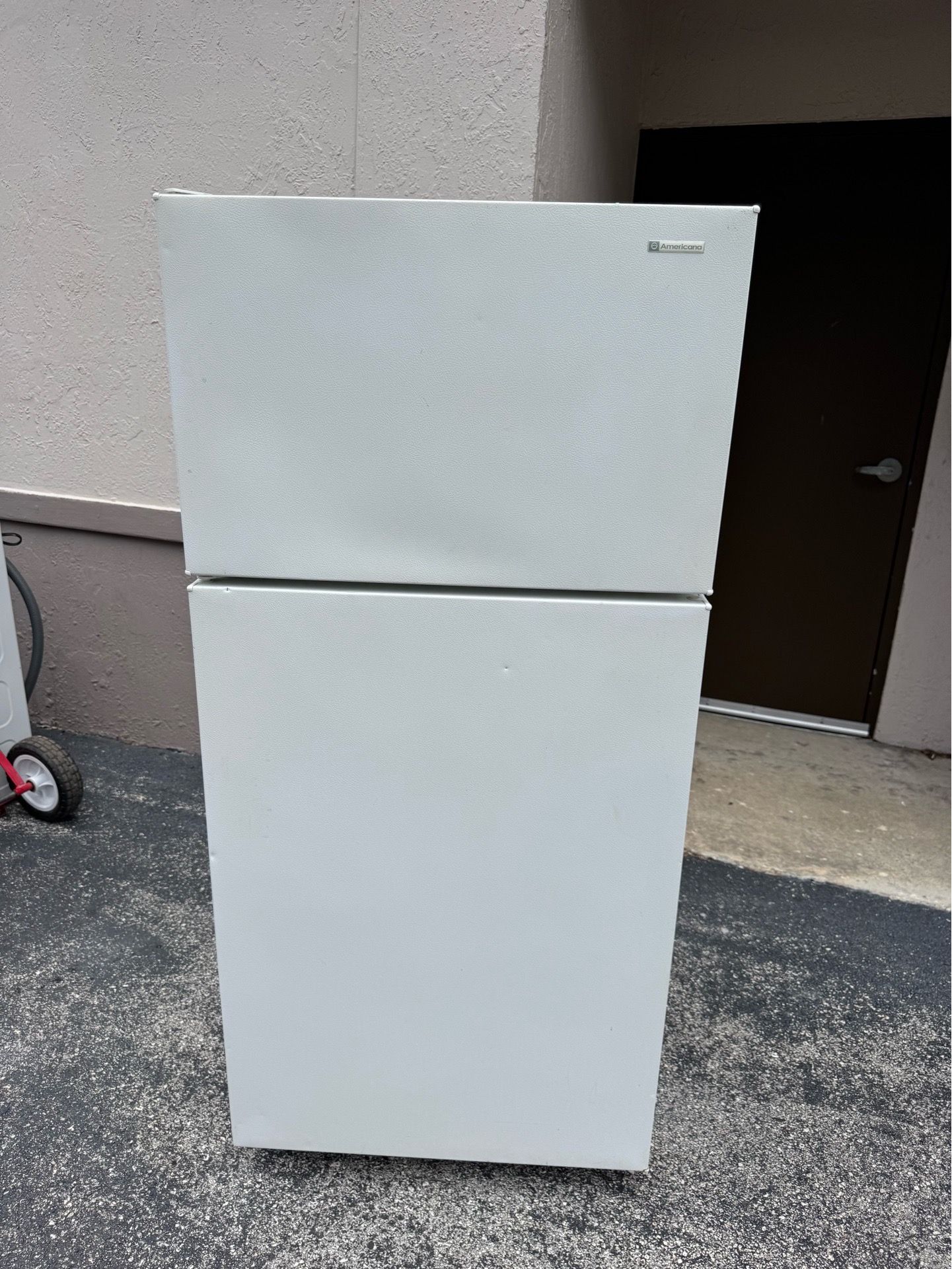 Refrigerator Good condition everything works fine