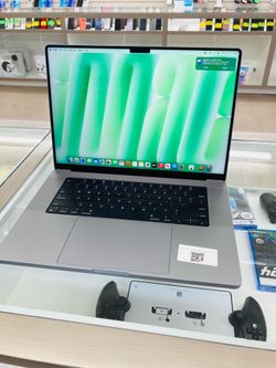 MacBook Pro M1 Pro 16gb ram 512gb ssd