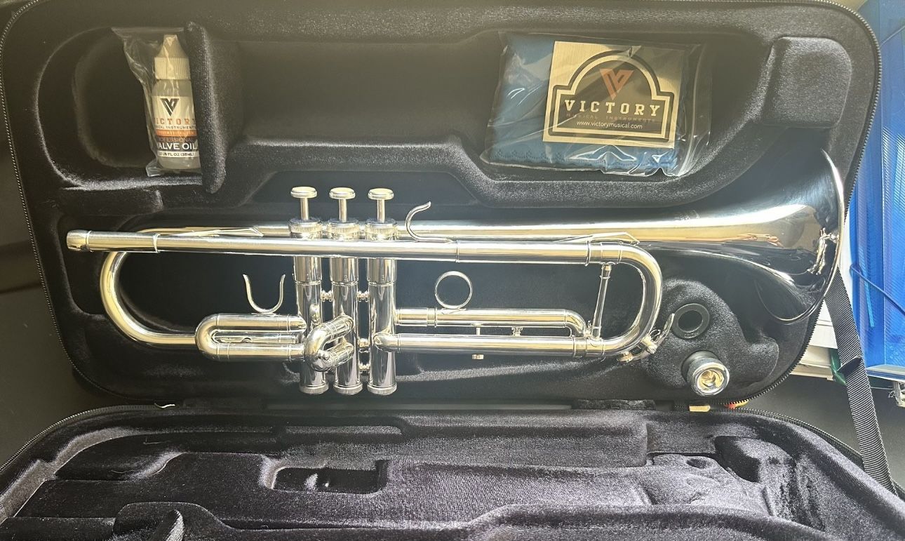 Victory Musical Instruments, Victory Triumph Intermediate Trumpet, Silver