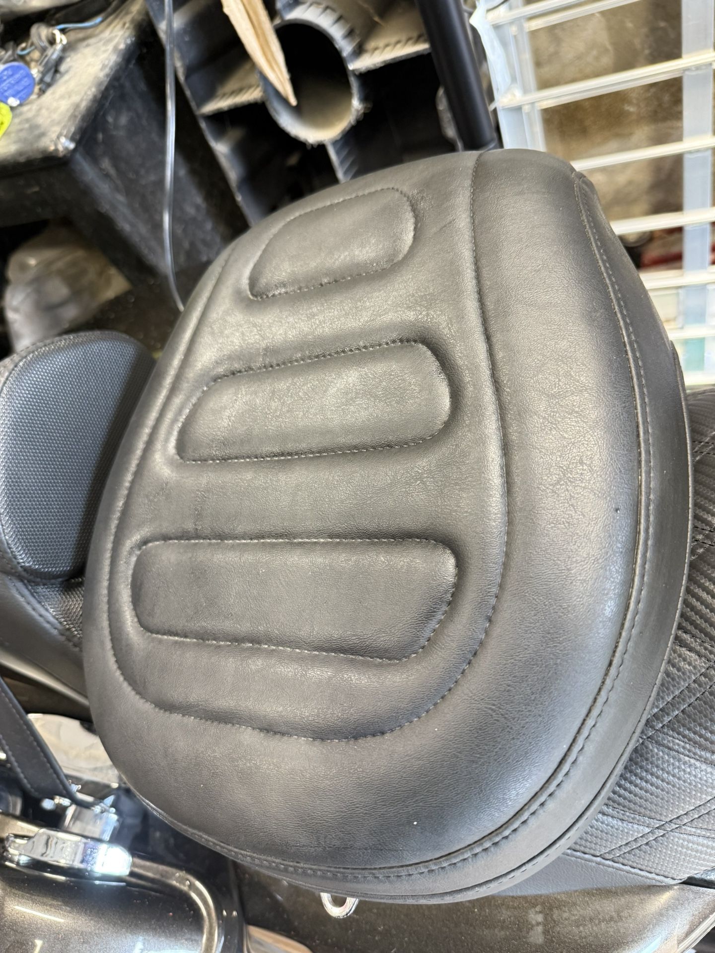 Mustang Rear Seat For 2013 To 17 Harley Soft Tail Breakout