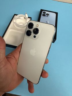 iPhone 13 Pro unlocked for any carriers 128gb ( Liberado para cualquier companias)
