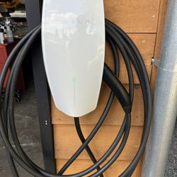Tesla Home Charging Station 220/60a
