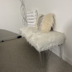LIKE NEW Modern White dressing bench soft fur