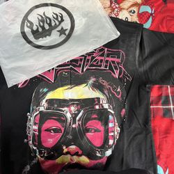 Hellstar Shirt Size Small 140$ Not Going Less Then 135 U Can Come To My House Text Me If Ur Interested To Buy And Ill Send The Adress 