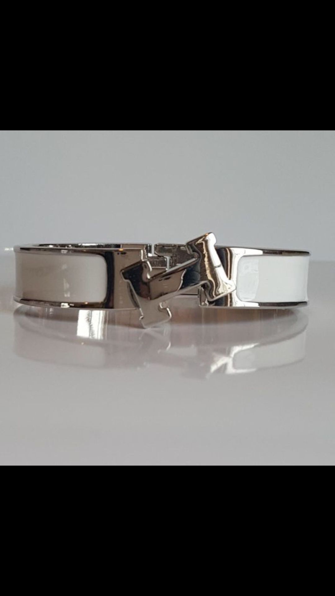 Hermès H click clack unisex bangle bracelet jewelry accessory