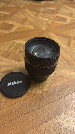 Nikon AF Nikkor 24-120mm f/3.5-5.6D Camera Lens