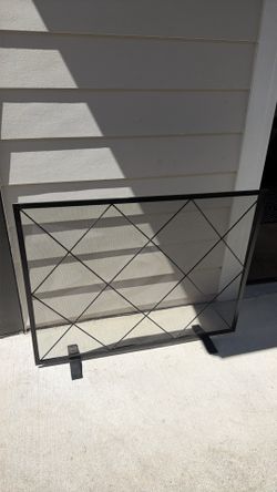 Fireplace screen