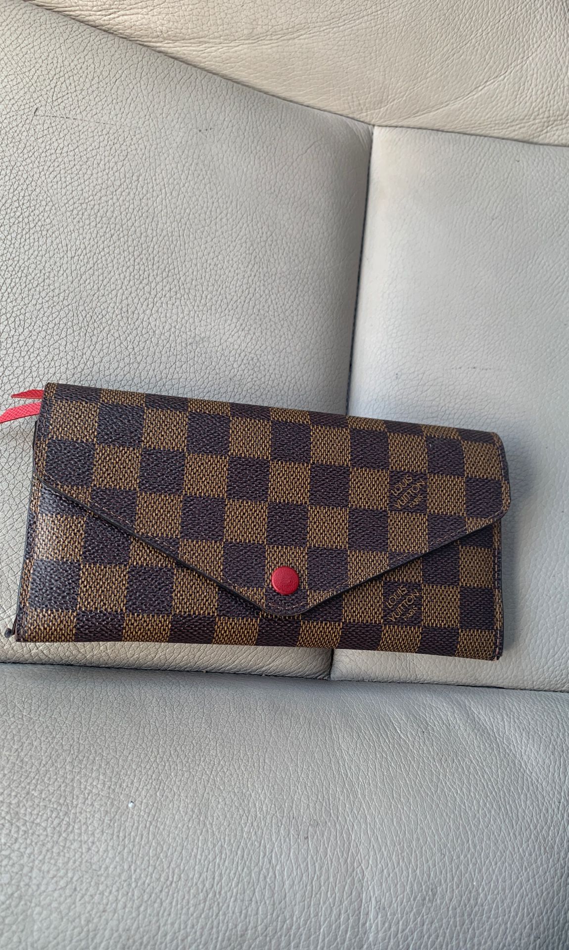 LV wallet Womens for Sale in Fort Smith, AR - OfferUp