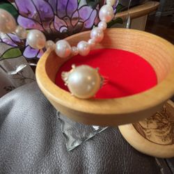 18k Pearl Ring With Diamonds 