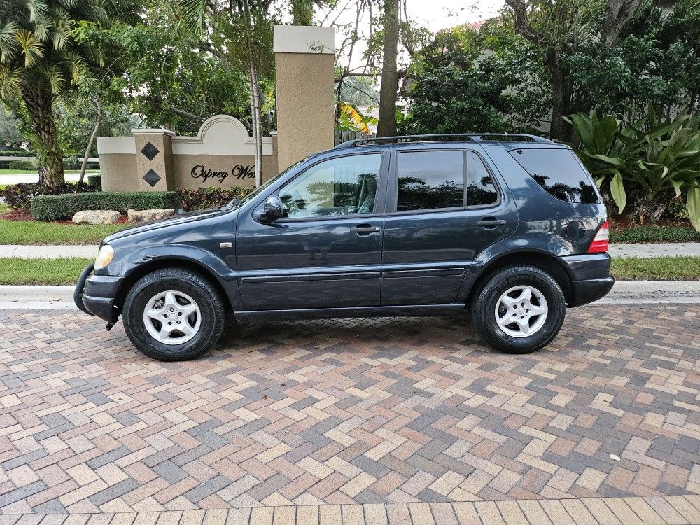 2000 MERCEDES BENZ ML320