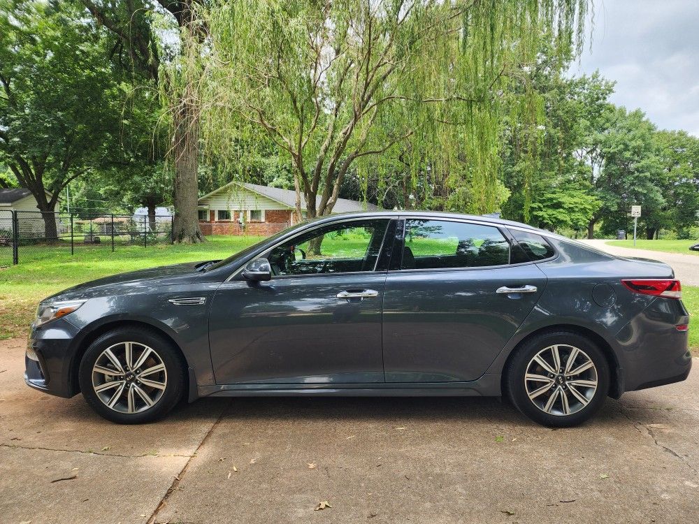 2019 KIA Optima