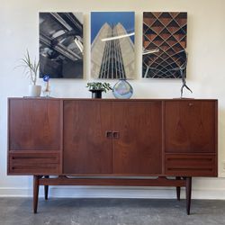 Stunning Danish Modern sideboard by Ejvind A. Johansson