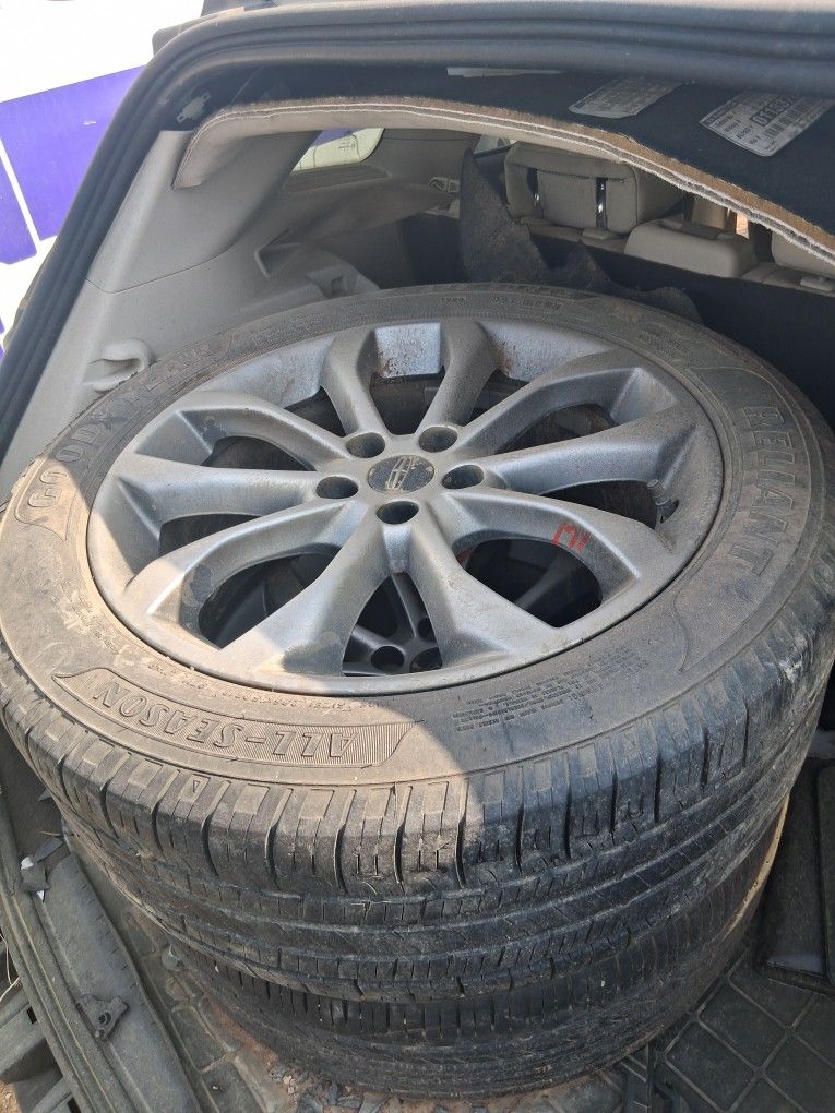 2016 Lincoln Mkc Rims (2) 18s