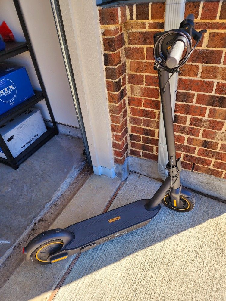 Segway Ninebot Scooter G30P MAX