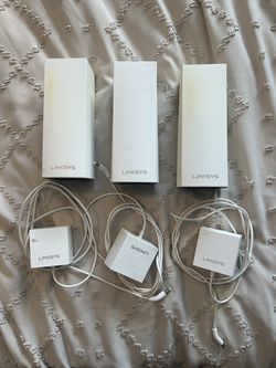 3 Linksys wifi mesh routers