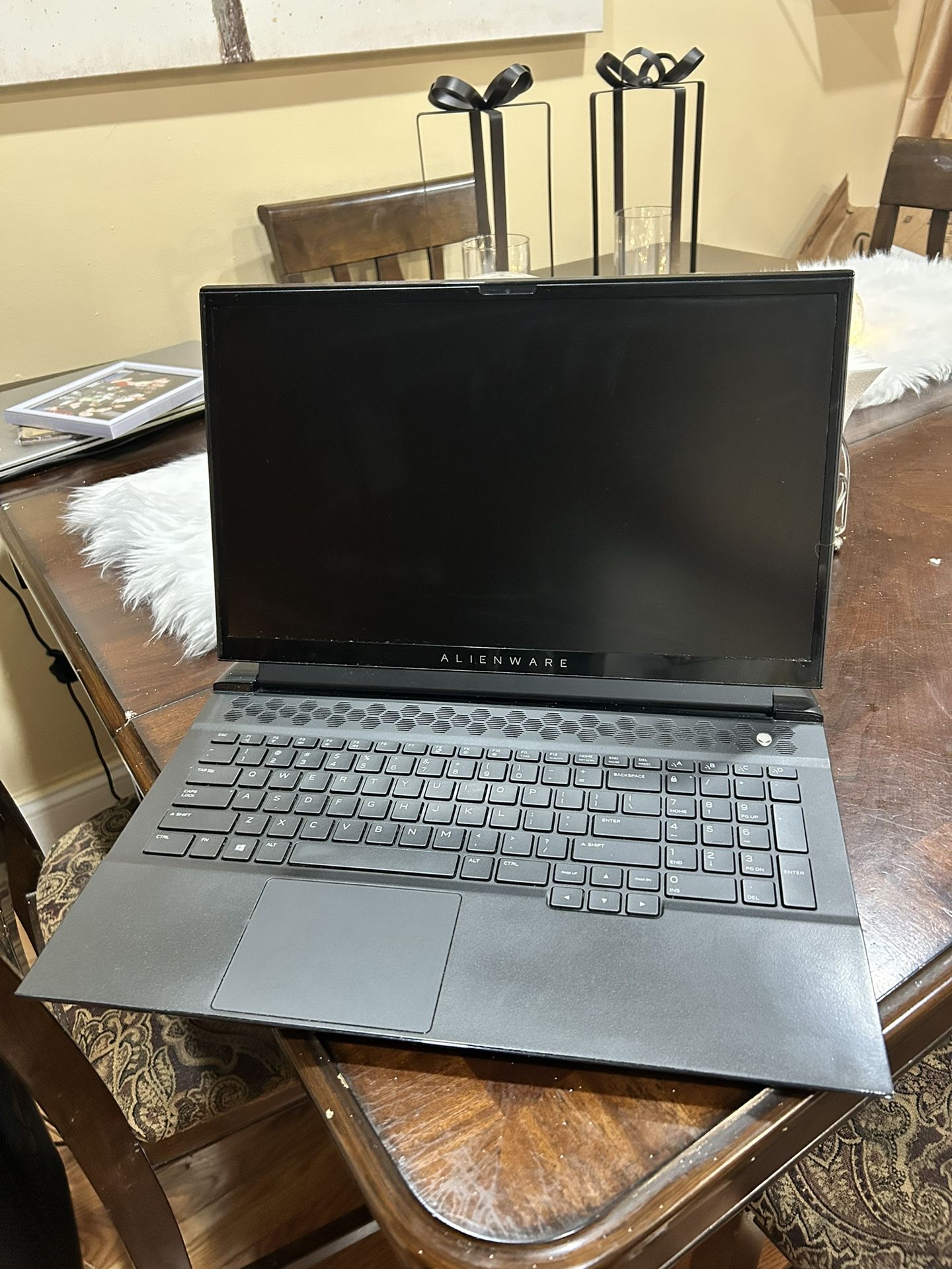 Alienware M17 R3 Gaming Laptop