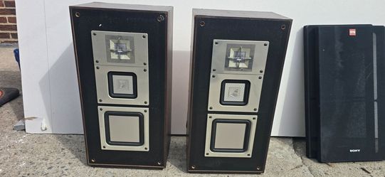 Vintage Sony Floor Standing Speaker Pair