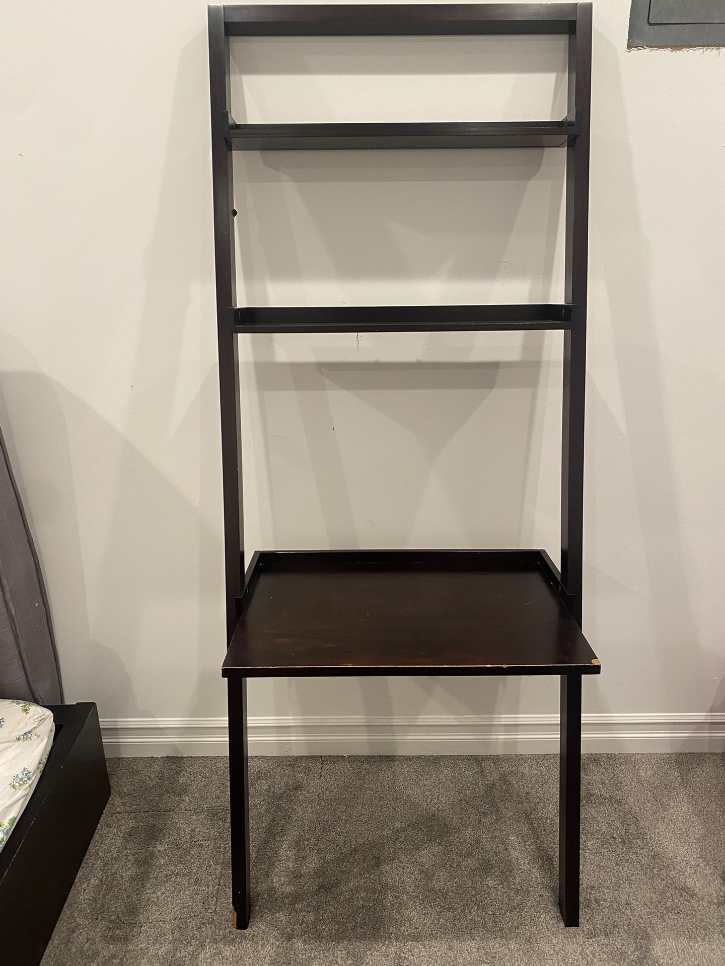 Crate And Barrel Leaning Desk