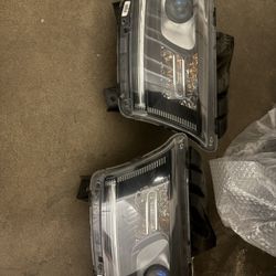 Dodge Durango Headlights 