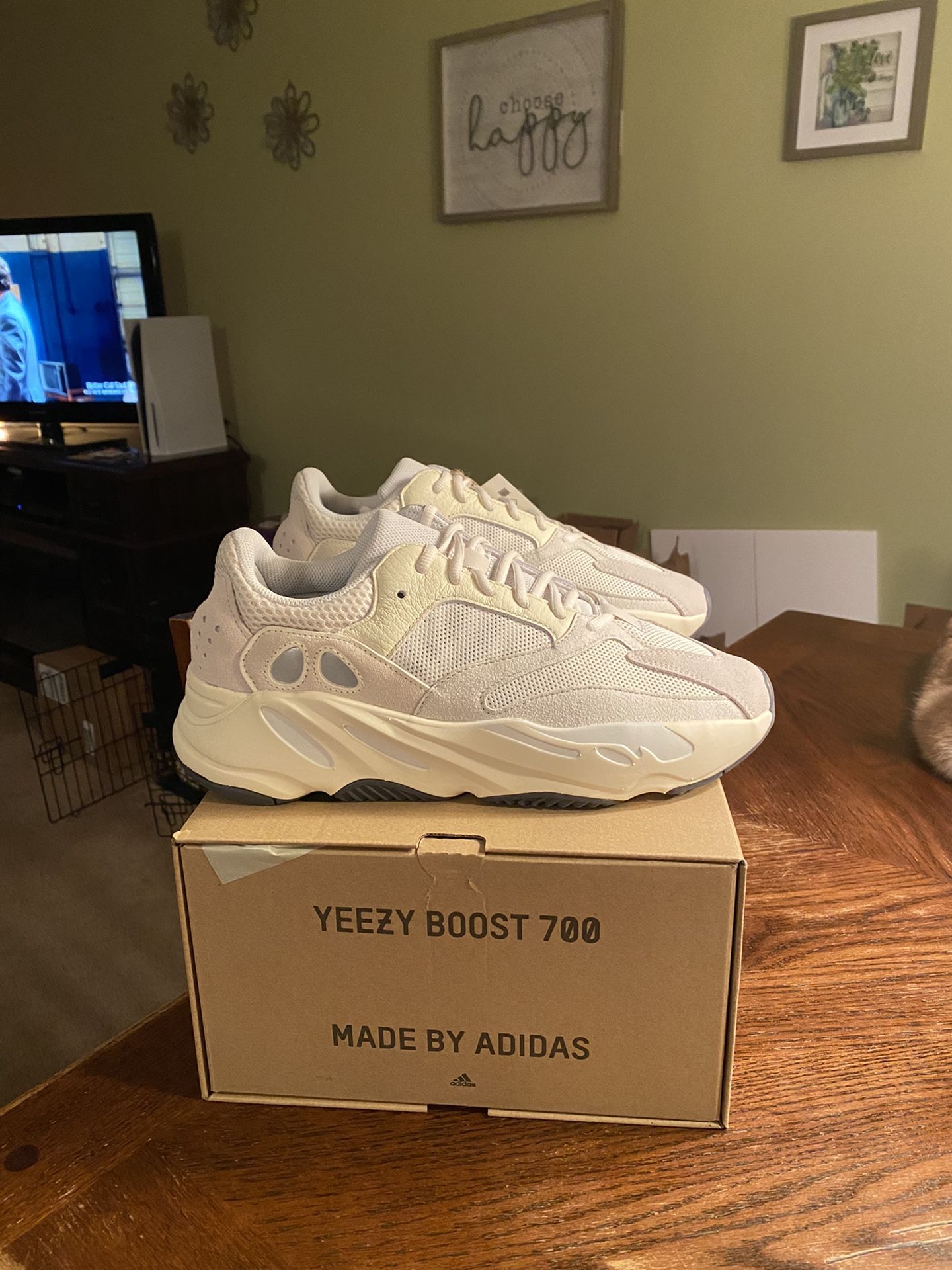 ADIDAS YEEZY 700 ANALOG SIZE