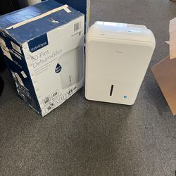 Insignia 50-Pint Dehumidifier - NS-DH50WH1