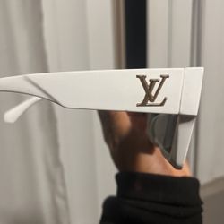 Louis Vuitton Cyclone Glasses