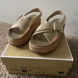 Michael Kors Women's SIZE 5M Easton Tumbled Leather  Luggage Sandal NEW