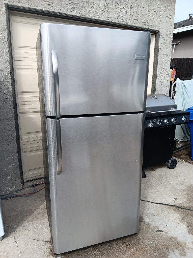 $$$$ REFRIGERATOR FRIGIDAIRE $$$$