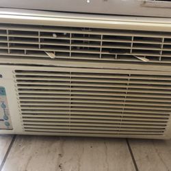 Ac Unit Works Goood Gets Really Cold $120