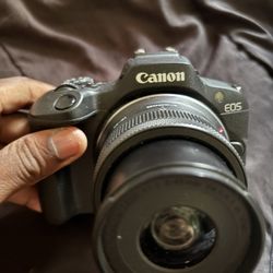 Canon Eos R100