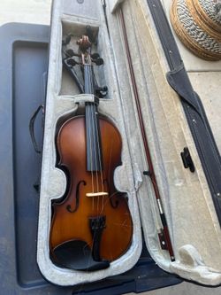 Mendini violin