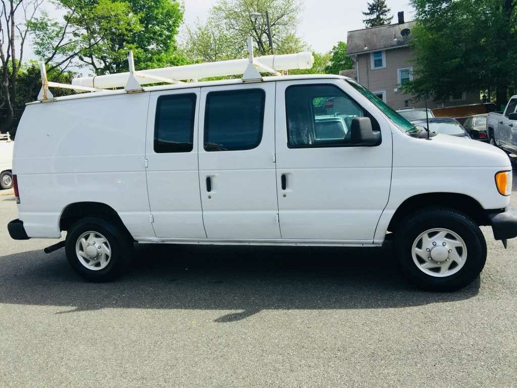 2004 Ford E250 Cargo work van *3 bar ladder rack* work shelves V6