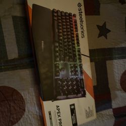 Steel Series Apex Pro Keyboard 