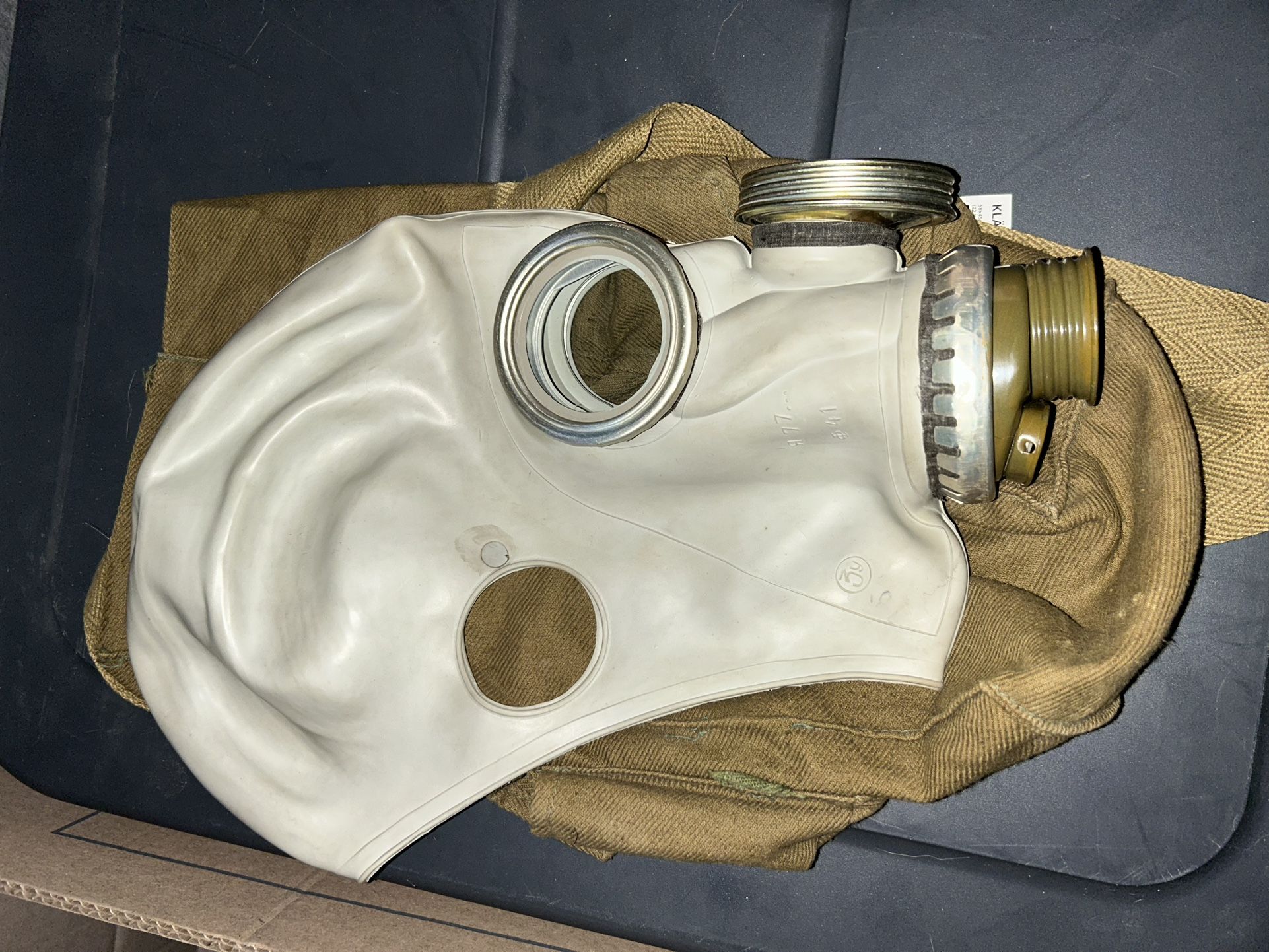 GP-5 GAS MASK RUSSIA (Military/War, Hobby, Etc)