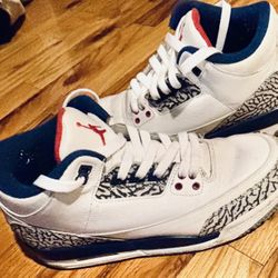 Nike Air Jordan’s White/Blue Unisex  Size 6Y