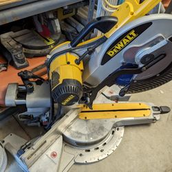 DEWALT miter Saw 12in Slider!!