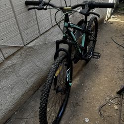 Huffy Nighthawk 26”