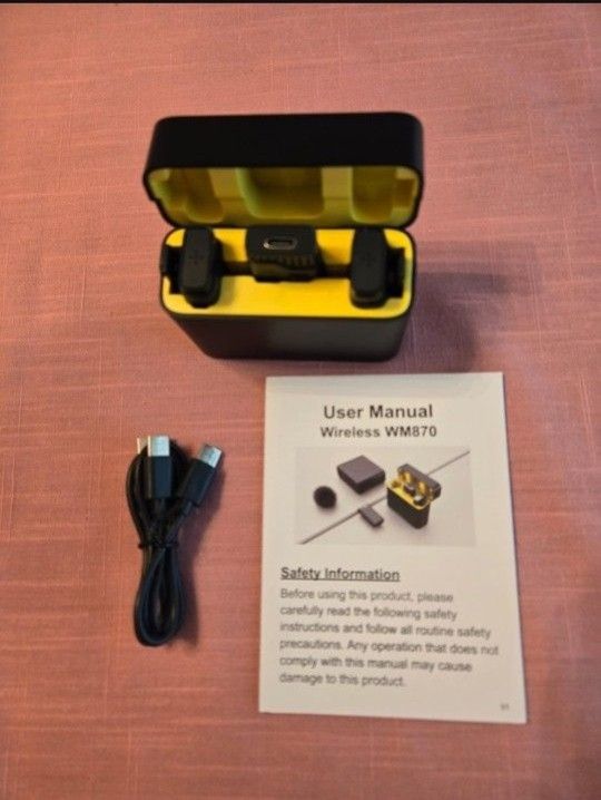 Wireless Lavalier Microphone for iPhone, Android & PC