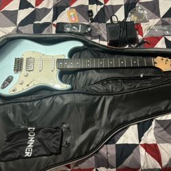 Electric Guitar Donner 
