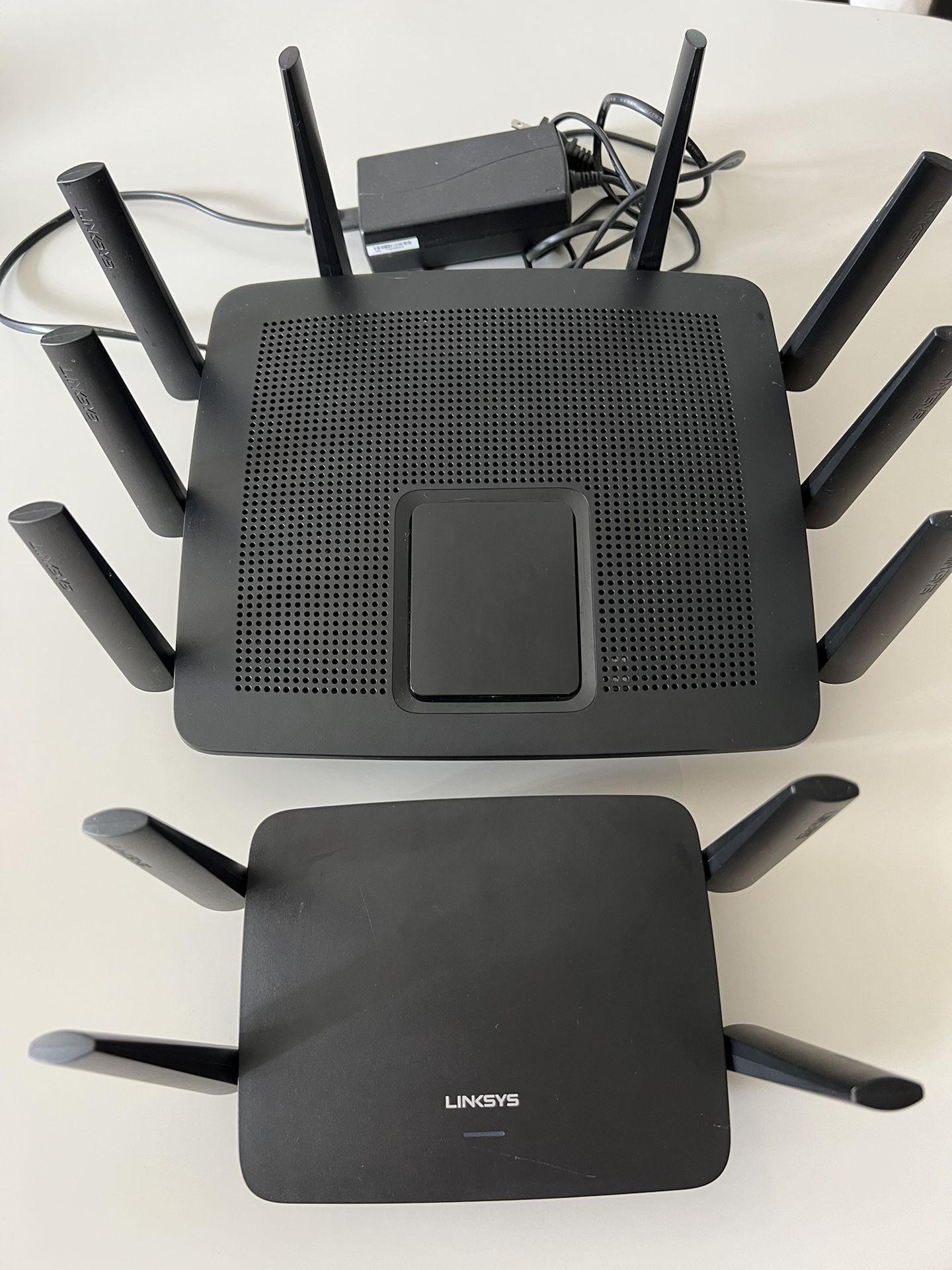 Router Linksys EA9500 V2 and extender Linksys RE9000