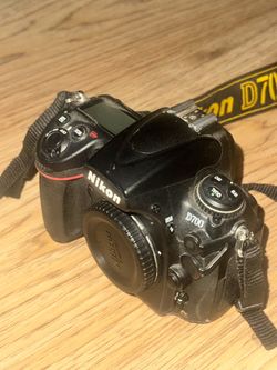 Nikon D700 Full-Frame FX DSLR Camera Body – Professional DSLR