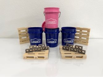 Lowe’s Mini Bucket and Pallet