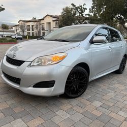 🤩 MUST SEE – Super Clean 2009 Toyota Matrix Sport! 🤩