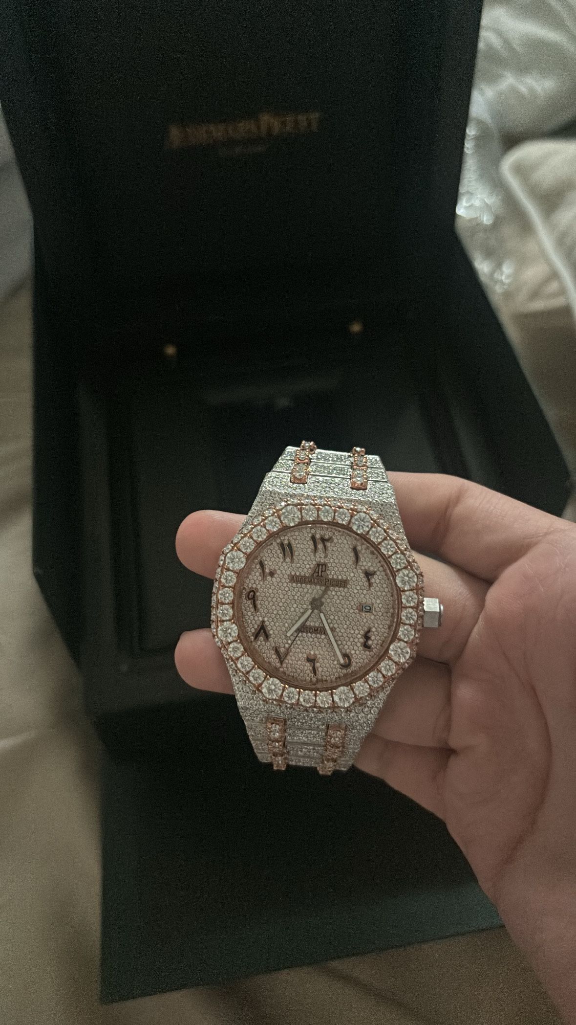 Rose Gold Two Tone Ap VVs Moissanite