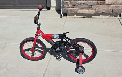 Kids Lightning McQueen Bike with Training Wheels.